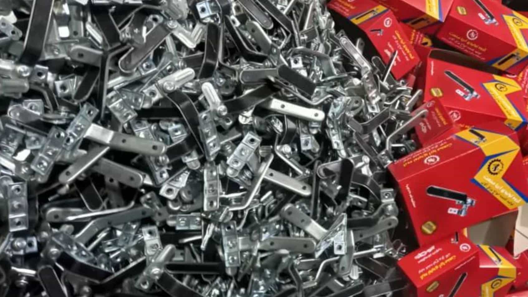 پخش و فروش یراق آلات صنعتی و خانگی در تهران آریا صنعت